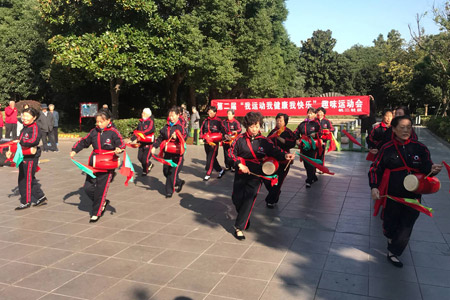 常州钟楼区机二社区开展第二届老年运动会