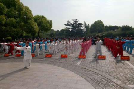 ^美夕阳红、^美健康钟楼