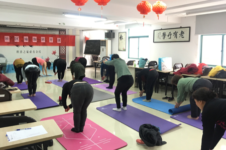 常州钟楼区机二社区居民健身“赶时髦”