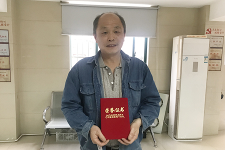 常州钟楼机二社区象棋队喜获区智力运动会象棋组团队第一